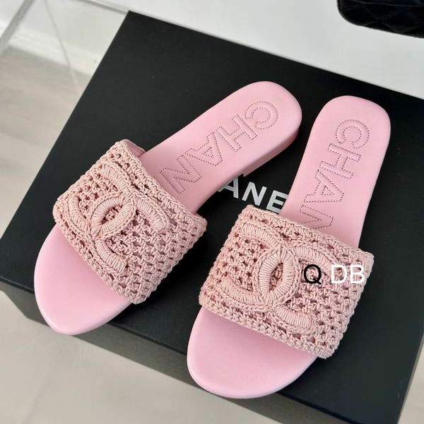 Picture of Chanel Slippers _SKUChanelsz35-40DB05053223